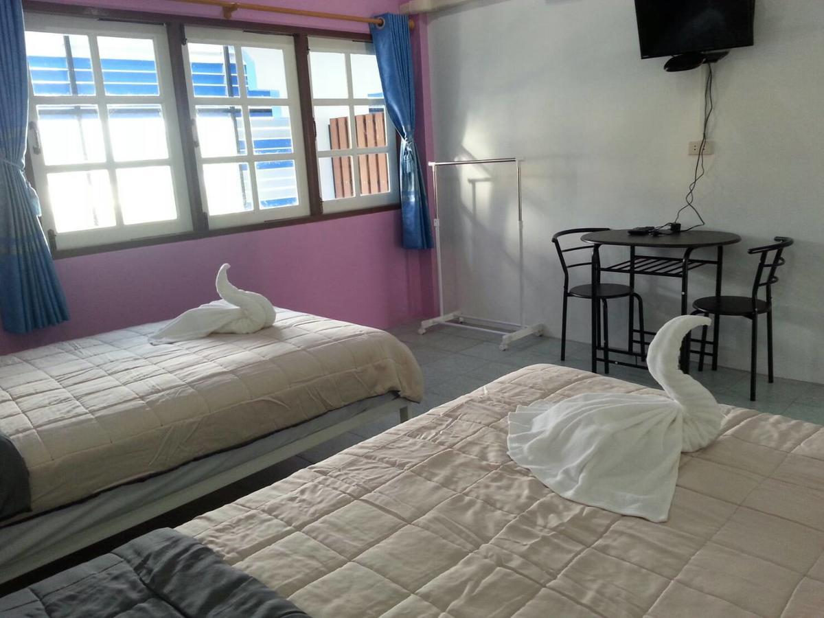 Madinah Hostel Ranong Ban Lum Than Exterior photo
