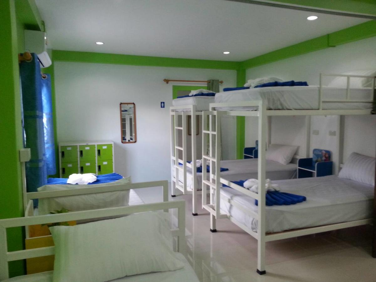 Madinah Hostel Ranong Ban Lum Than Exterior photo