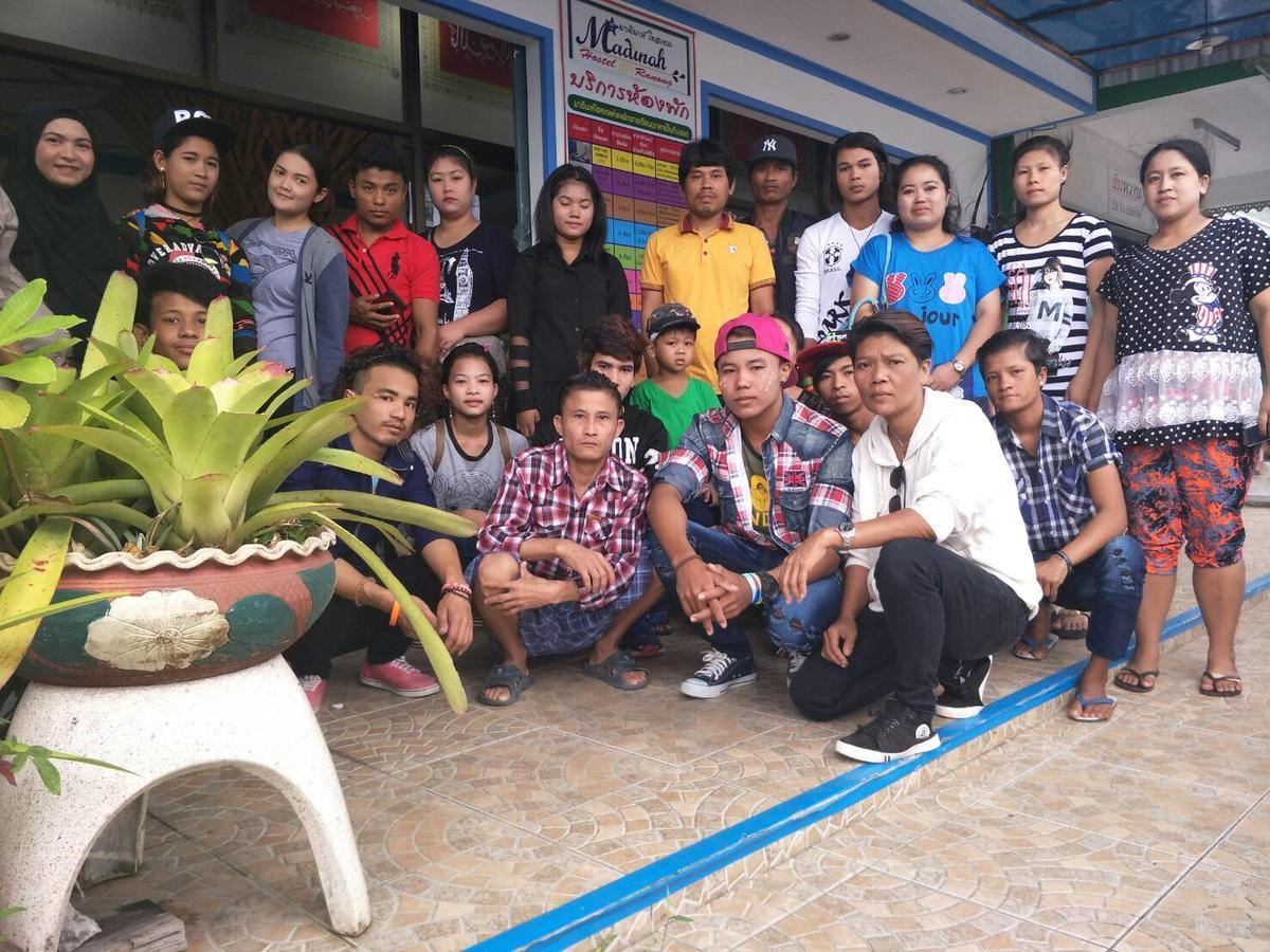 Madinah Hostel Ranong Ban Lum Than Exterior photo