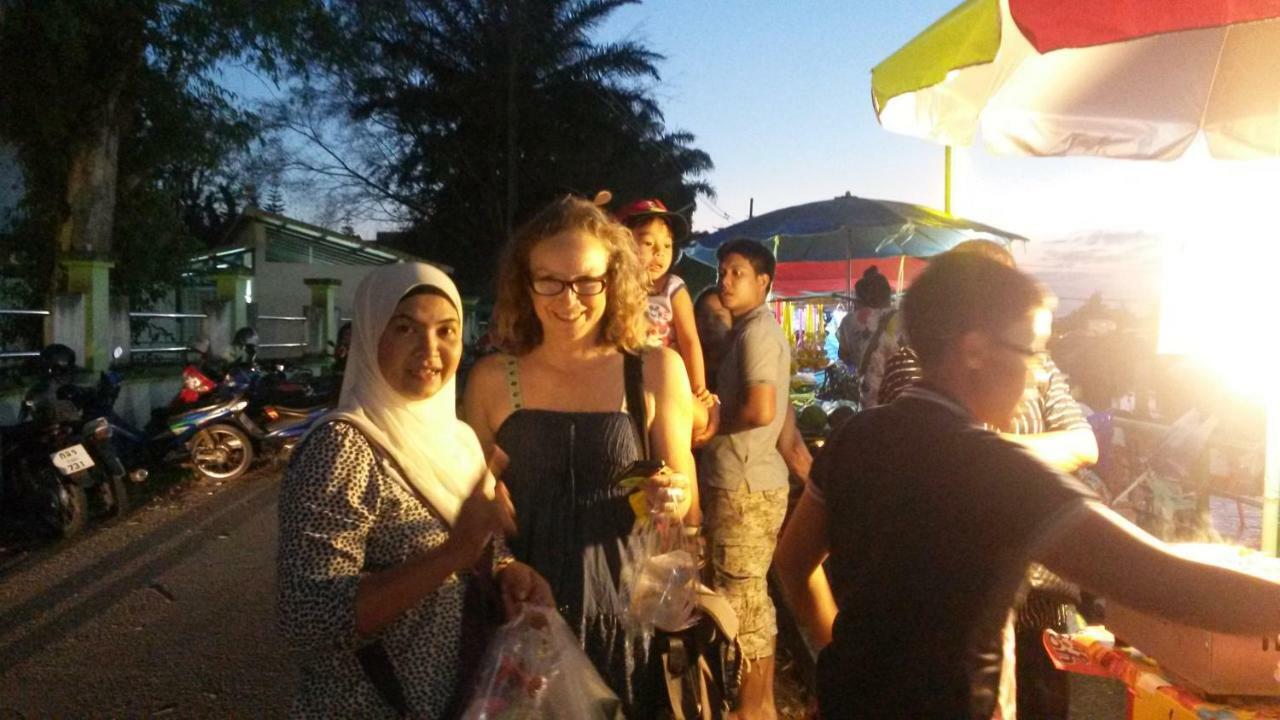 Madinah Hostel Ranong Ban Lum Than Exterior photo