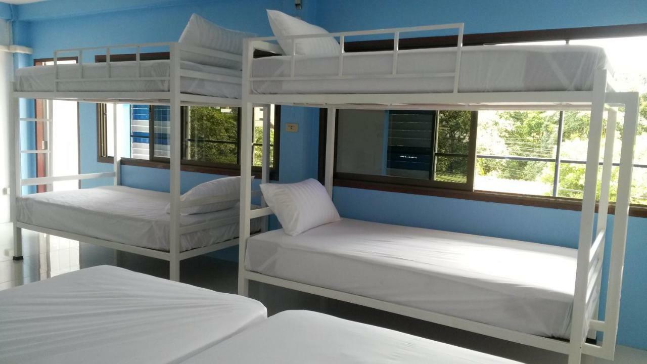 Madinah Hostel Ranong Ban Lum Than Exterior photo